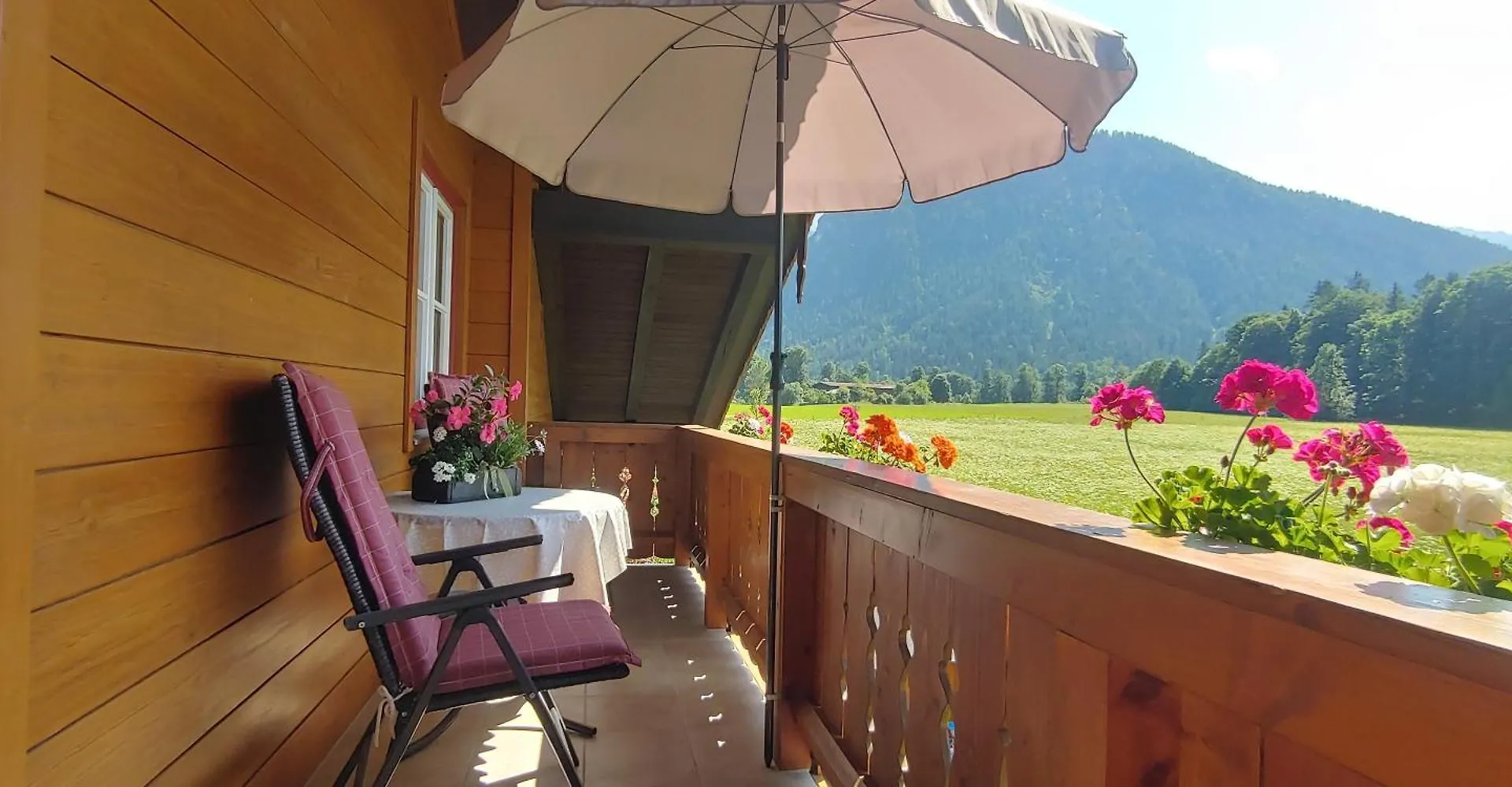 Apartment Ferienwohnungen Andrea Schoenau am Koenigsee